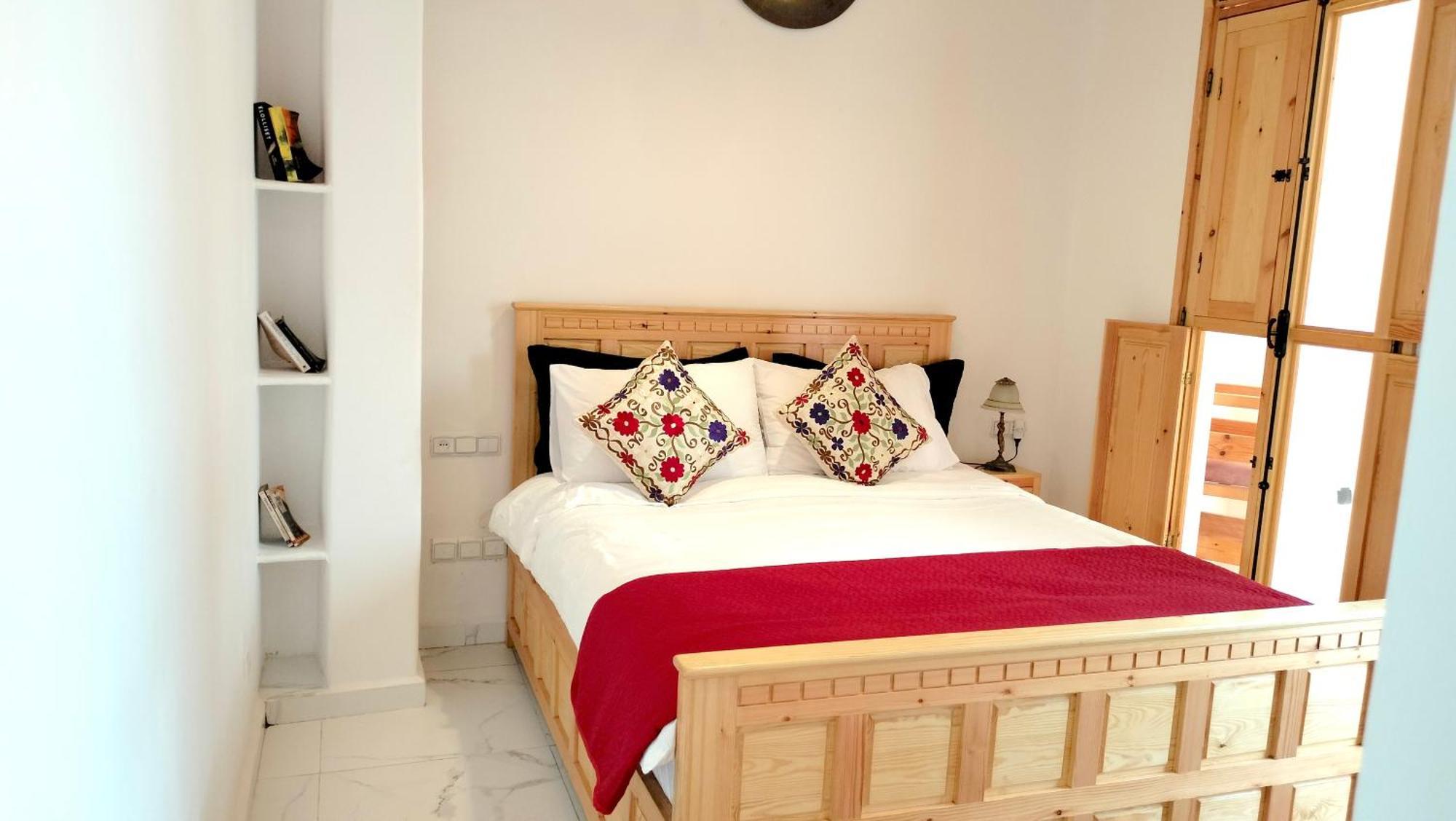 Riad Al Manara *